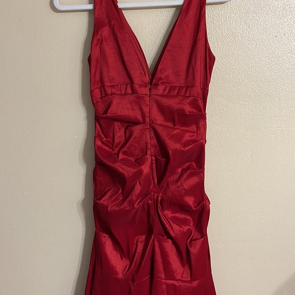 Xscape Red Gown - Picture 8 of 13